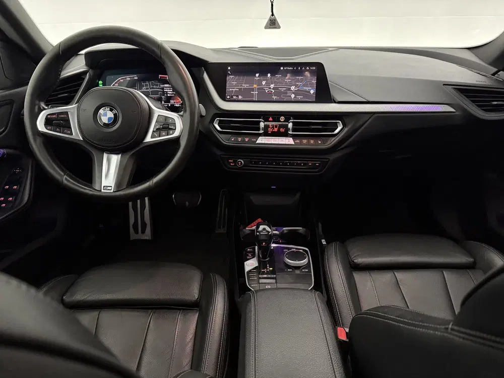 BMW 2-serie 2 Serie 218i High Executive 141PK M-Sport uit 2020, foto 2