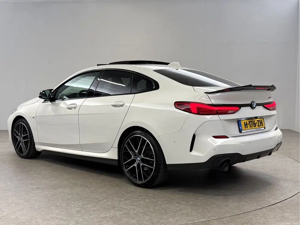 BMW 2-serie 2 Serie 218i High Executive 141PK M-Sport uit 2020, foto 3