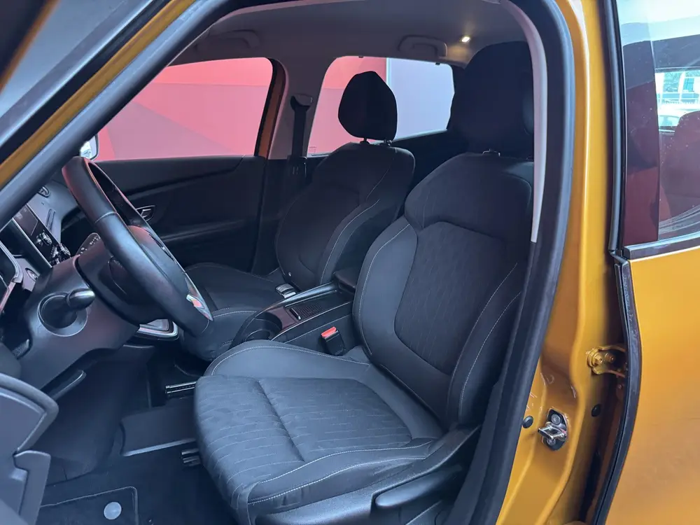 Renault Scenic Scénic 1.3 TCe Limited uit 2019, foto 4