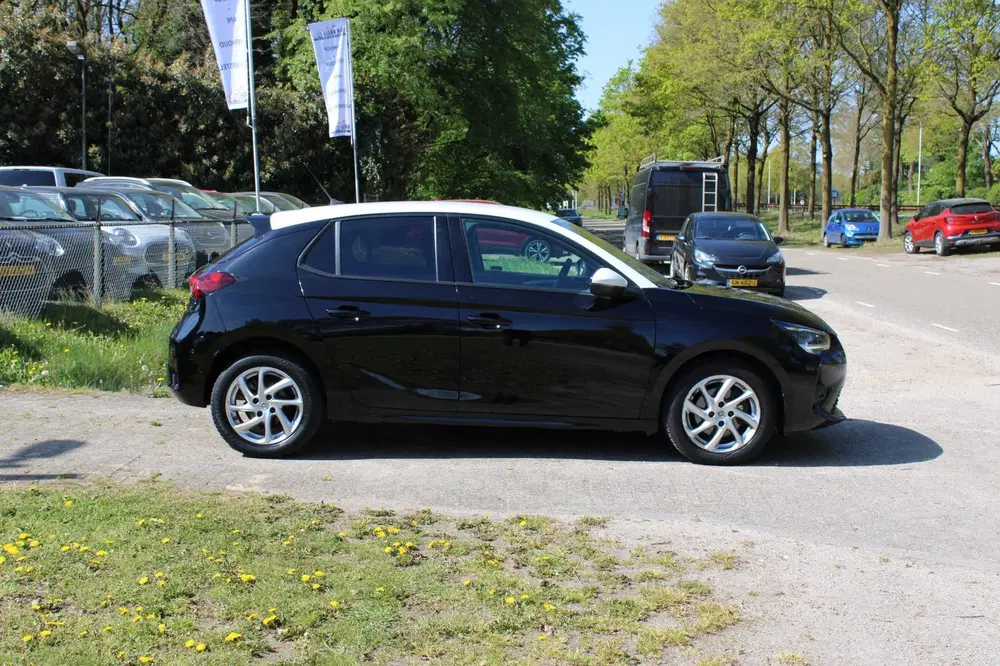 Opel Corsa 1.2 GS Line Automaat uit 2021, foto 2