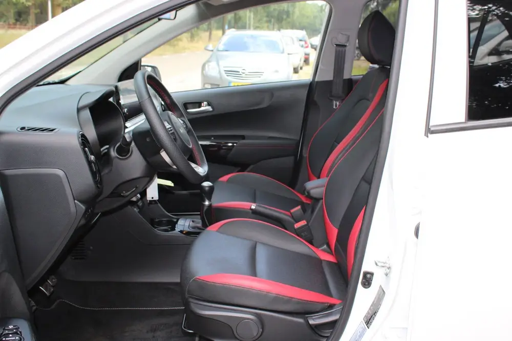 Kia Picanto GT-Line uit 2024, foto 12