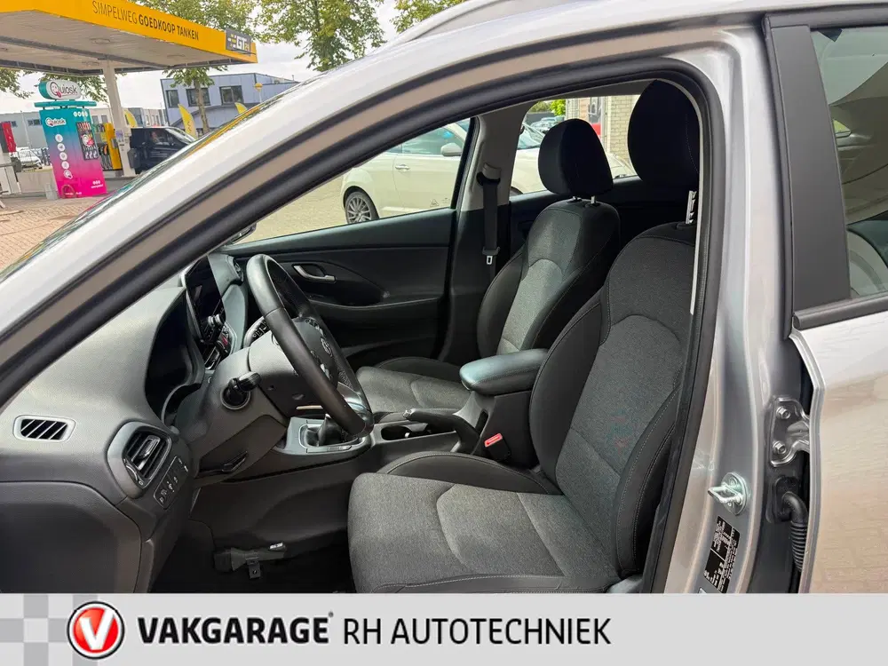 Hyundai i30 1.0 T-GDi MHEV Comfort Smart uit 2023, foto 7