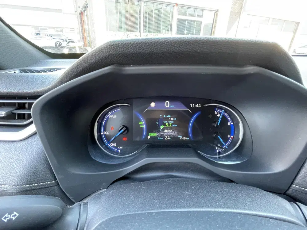 Toyota RAV 4 2.5 Hybrid AWD Bi-Tone uit 2021, foto 16