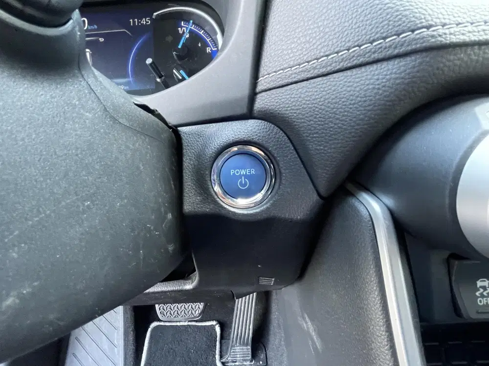 Toyota RAV 4 2.5 Hybrid AWD Bi-Tone uit 2021, foto 17