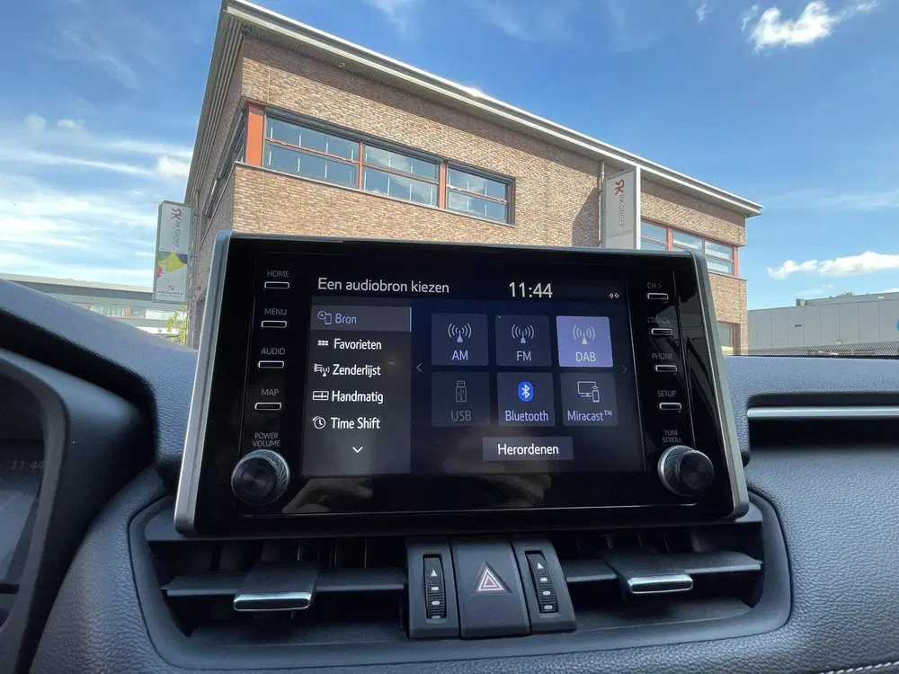 Toyota RAV 4 2.5 Hybrid AWD Bi-Tone uit 2021, foto 19