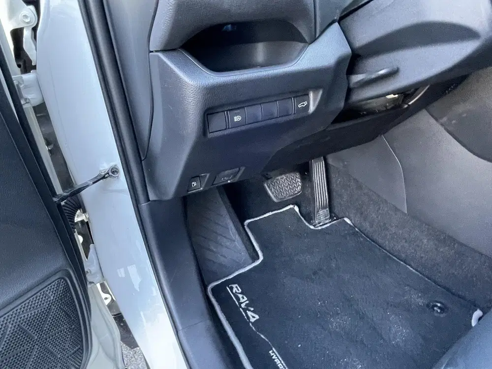 Toyota RAV 4 2.5 Hybrid AWD Bi-Tone uit 2021, foto 6