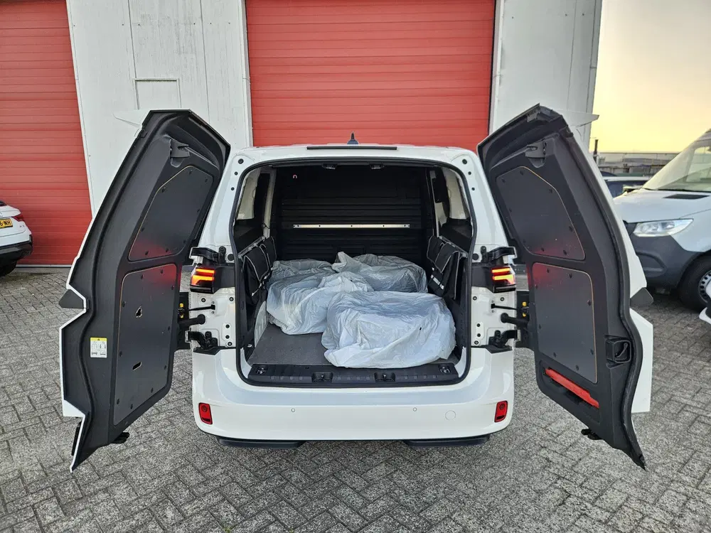 Volkswagen ID. Buzz ACC uit 2023, foto 11