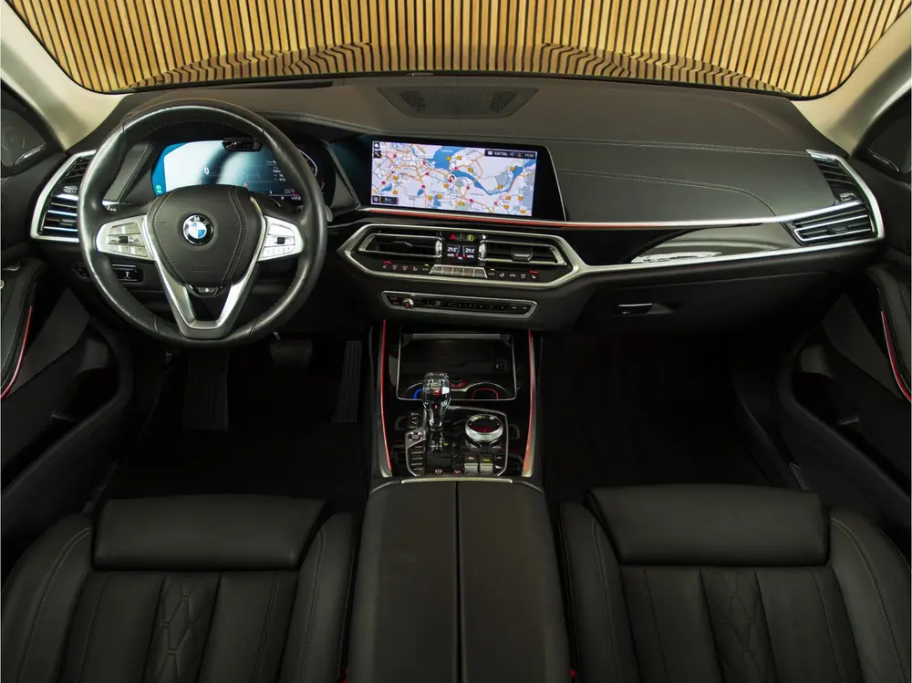 BMW X7 xDrive40i SKYLOUNGE uit 2019, foto 11