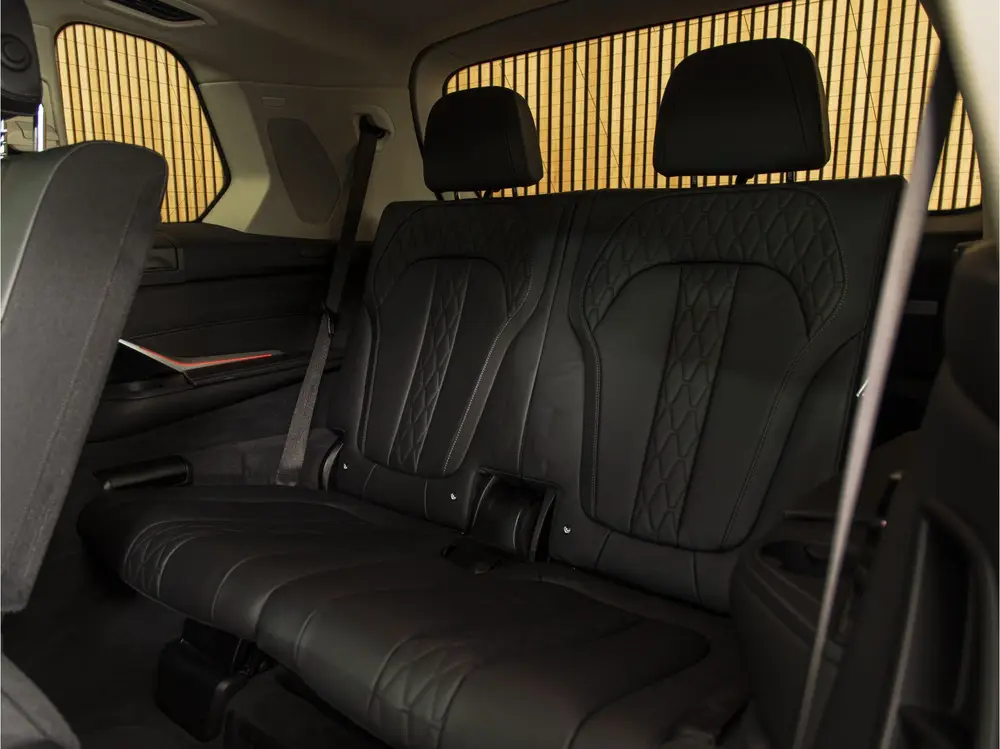 BMW X7 xDrive40i SKYLOUNGE uit 2019, foto 16