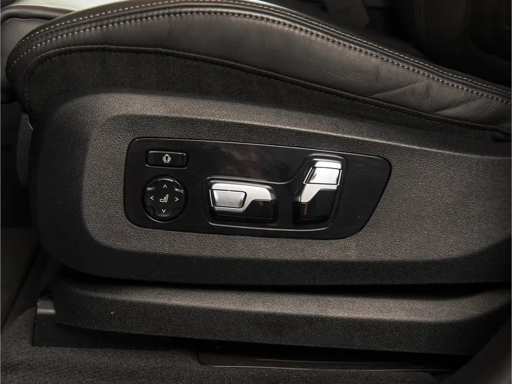 BMW X7 xDrive40i SKYLOUNGE uit 2019, foto 18