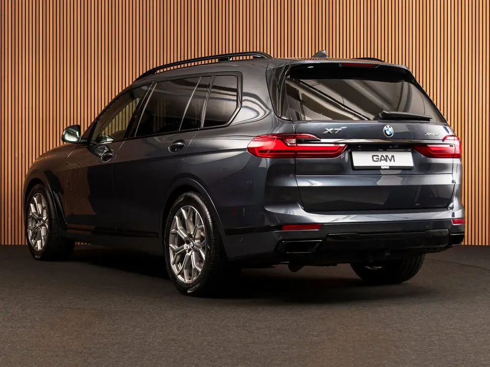 BMW X7 xDrive40i SKYLOUNGE uit 2019, foto 3