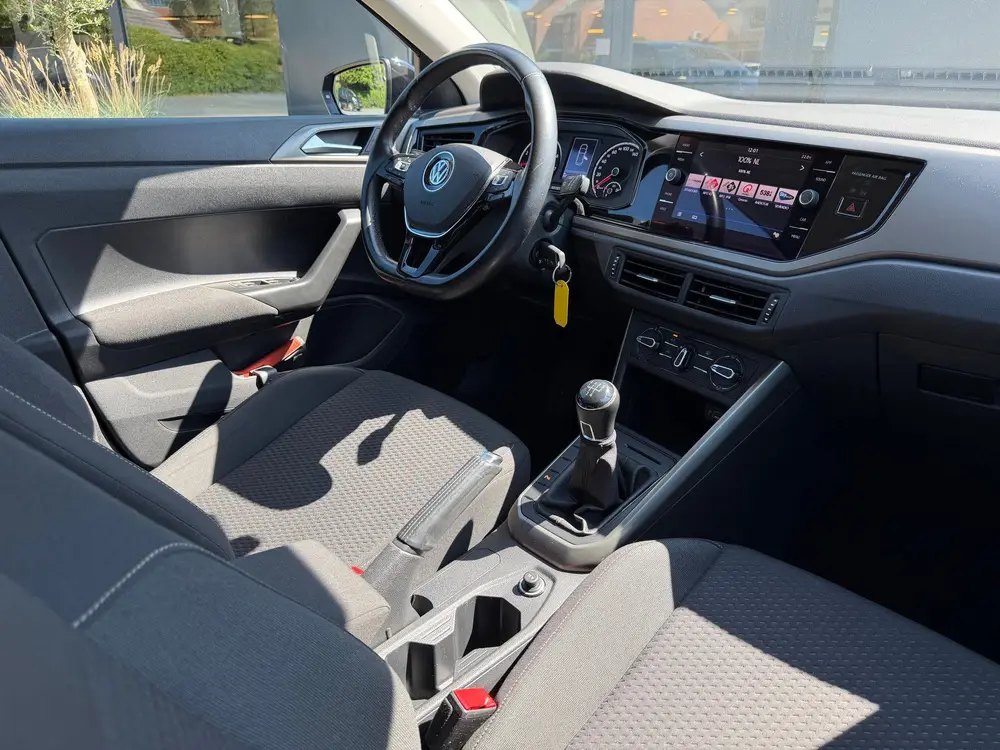 VOLKSWAGEN POLO 1.0 TSI 95pk Comfortline Business AppleCarpl uit 2021, foto 2