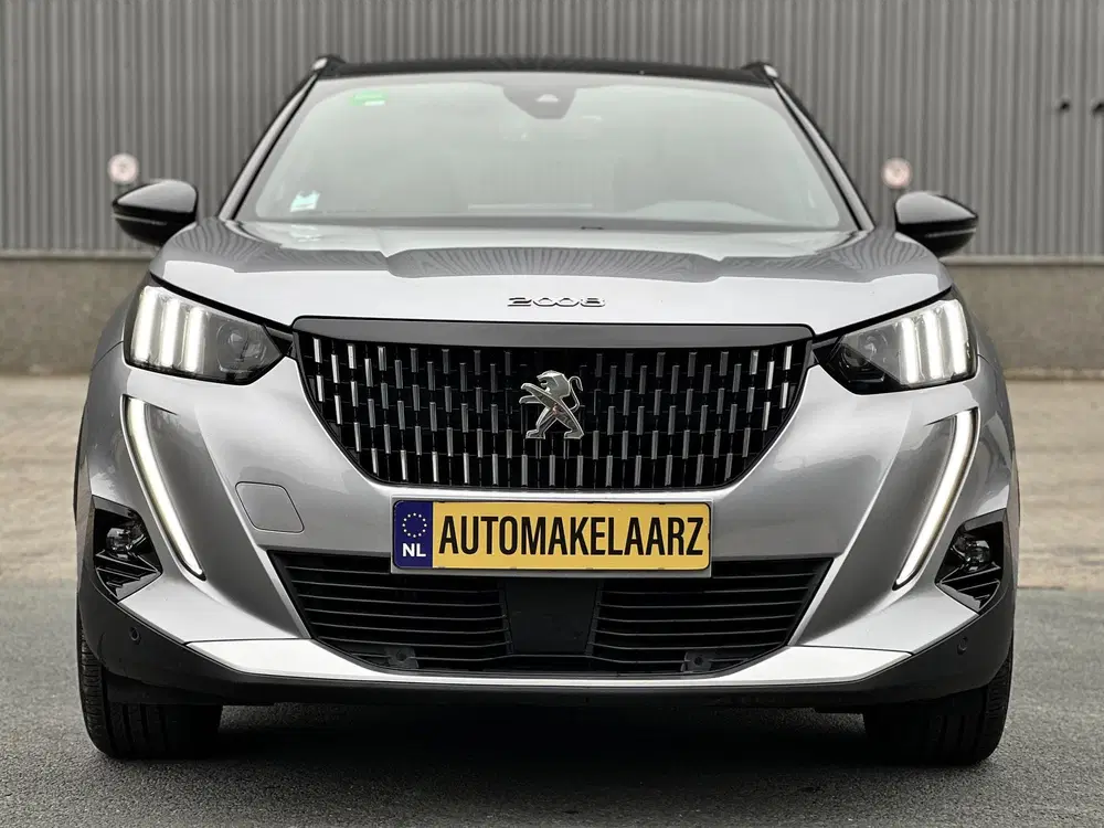 Peugeot 2008 1.2 PureTech GT uit 2022, foto 2