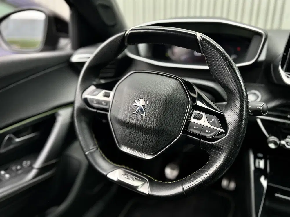 Peugeot 2008 1.2 PureTech GT uit 2022, foto 20