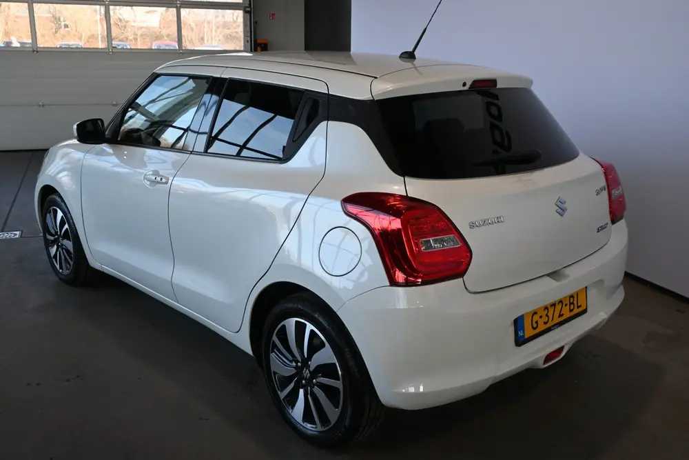 Suzuki Swift 1.0 Stijl Smart Hybrid Navigatie Adaptieve Crui uit 2019, foto 10