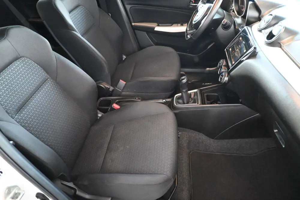 Suzuki Swift 1.0 Stijl Smart Hybrid Navigatie Adaptieve Crui uit 2019, foto 16
