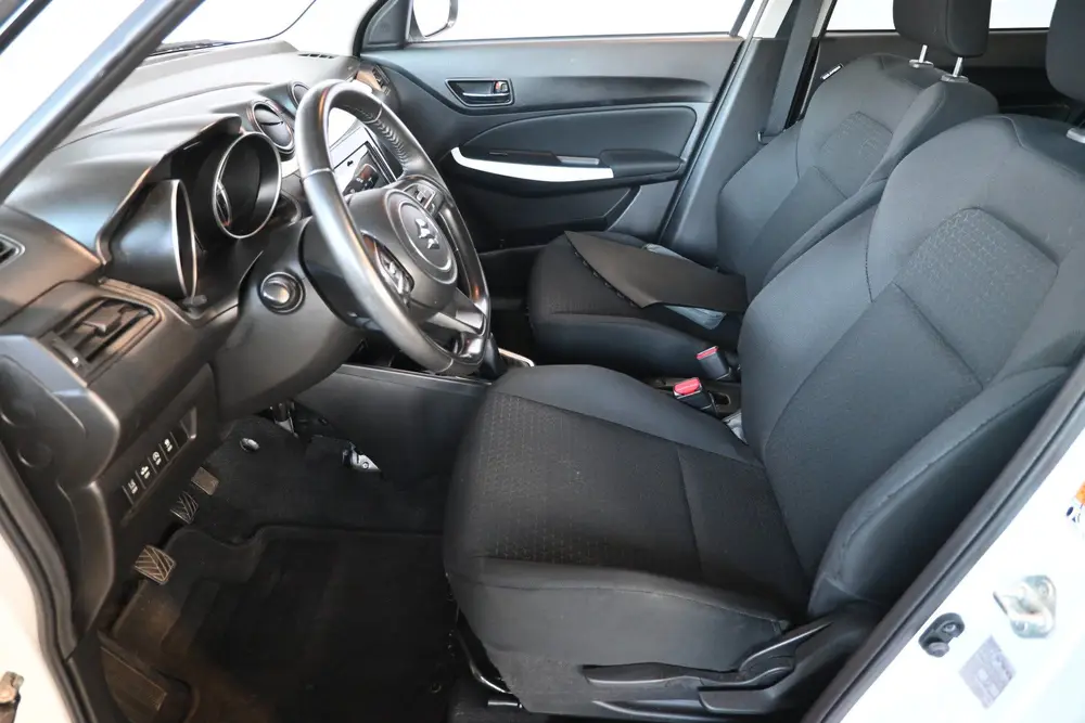 Suzuki Swift 1.0 Stijl Smart Hybrid Navigatie Adaptieve Crui uit 2019, foto 17