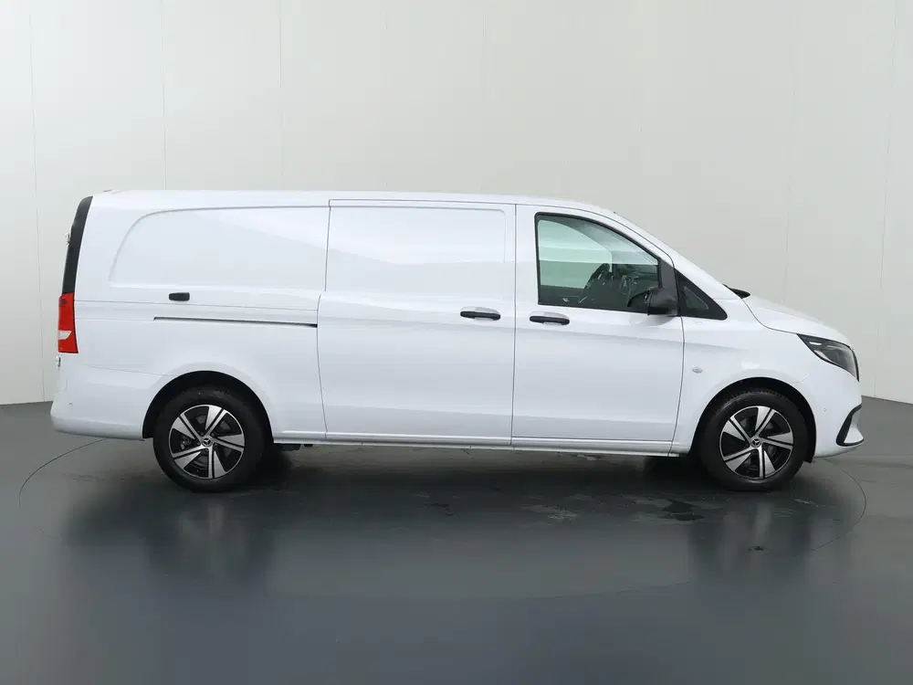 Mercedes-Benz Vito 116 CDI uit 2024, foto 6
