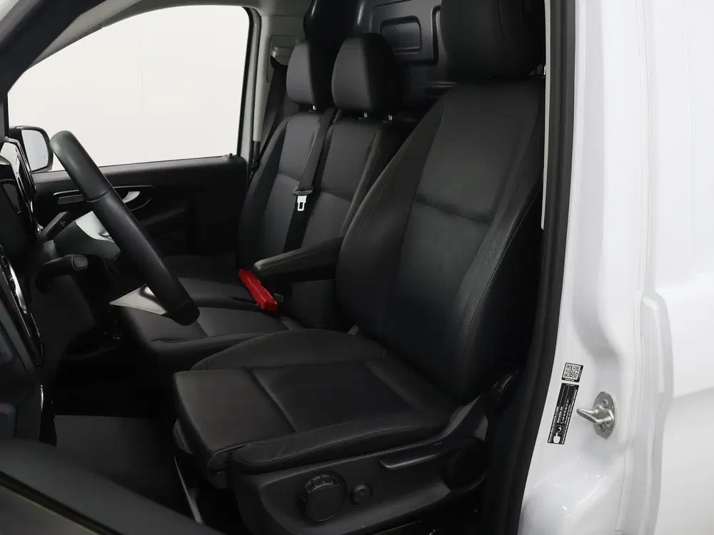 Mercedes-Benz Vito 116 CDI uit 2024, foto 8