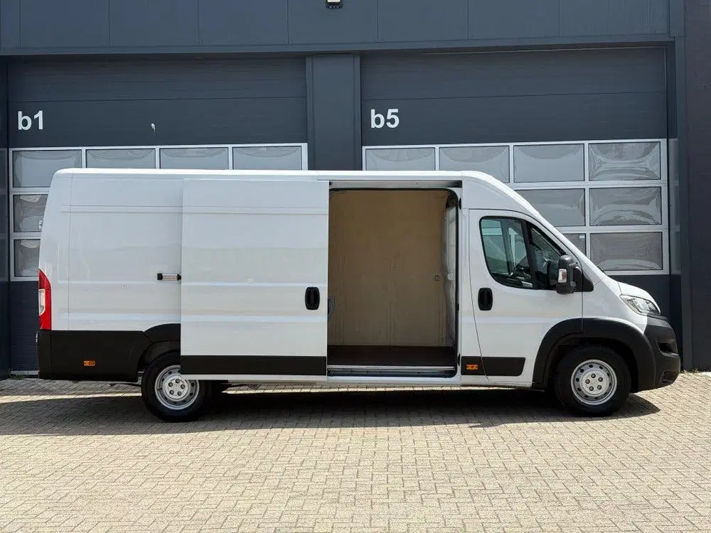 Opel Movano L3H2 2.2D 140PK 3 uit 2024, foto 2