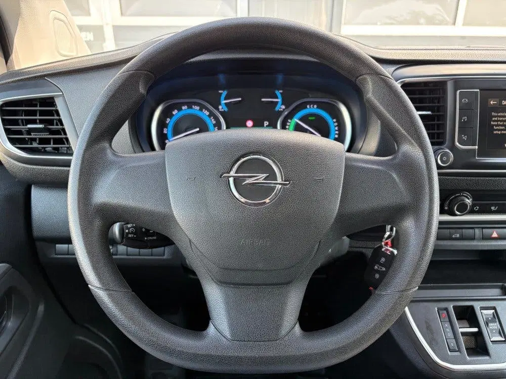 Opel Vivaro 75 kwh 136 PK L2 uit 2021, foto 20