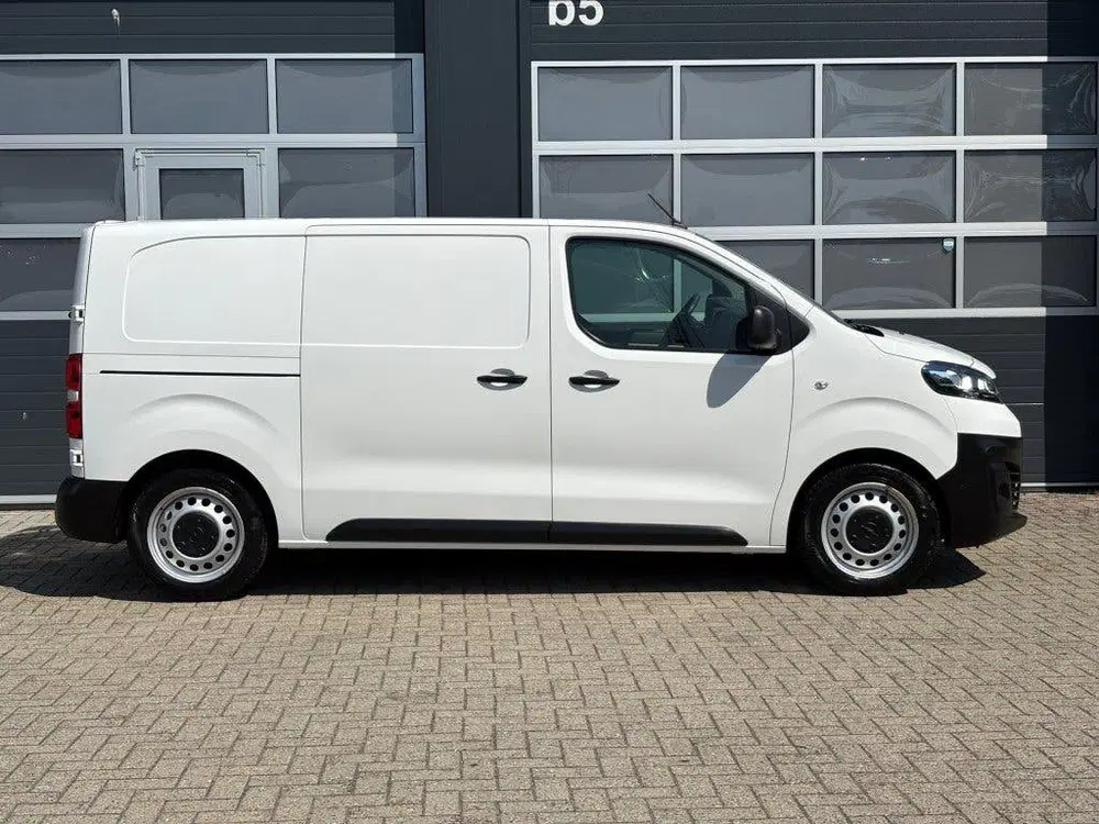 Opel Vivaro 75 kwh 136 PK L2 uit 2021, foto 3