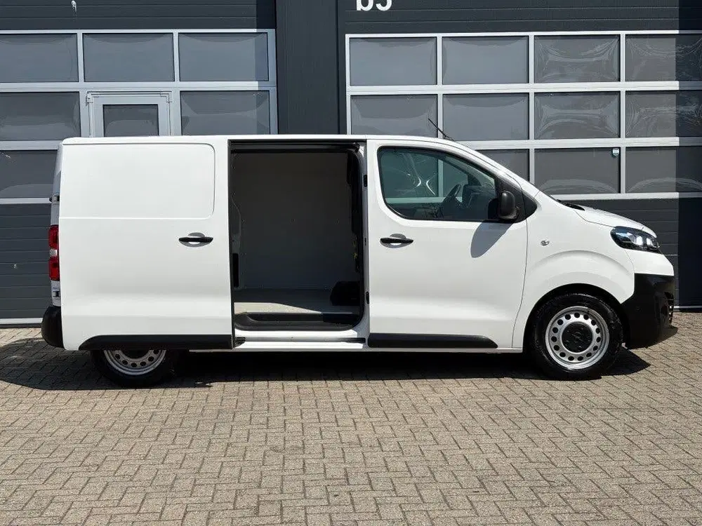 Opel Vivaro 75 kwh 136 PK L2 uit 2021, foto 4