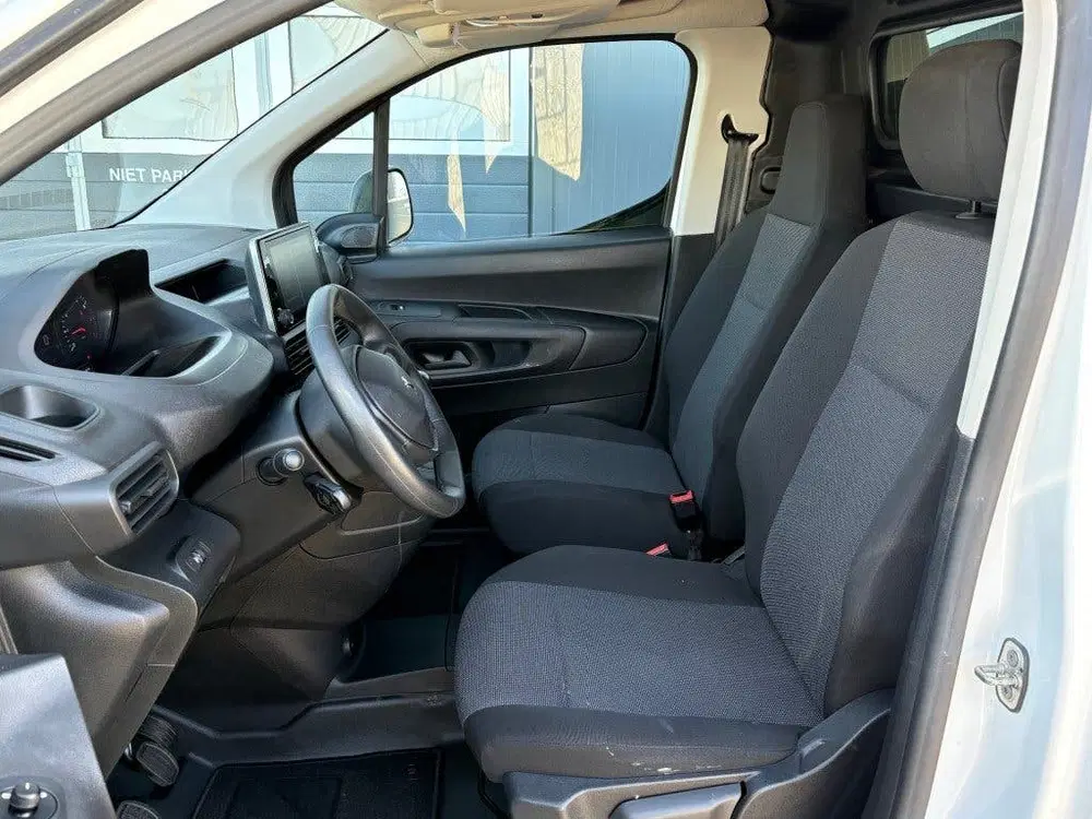 Peugeot Partner PREMIUM 1.5 BlueHDI 99PK Cruise uit 2022, foto 18