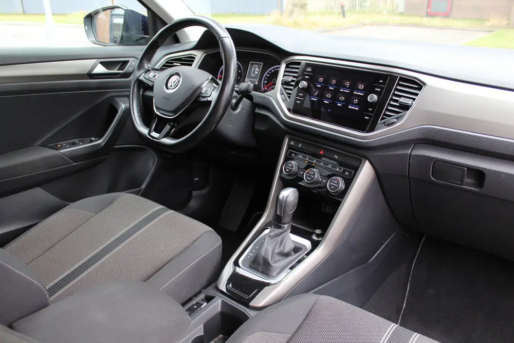Volkswagen T-Roc 1.5 TSI Sport (bj 2020, automaat) uit 2020, foto 16
