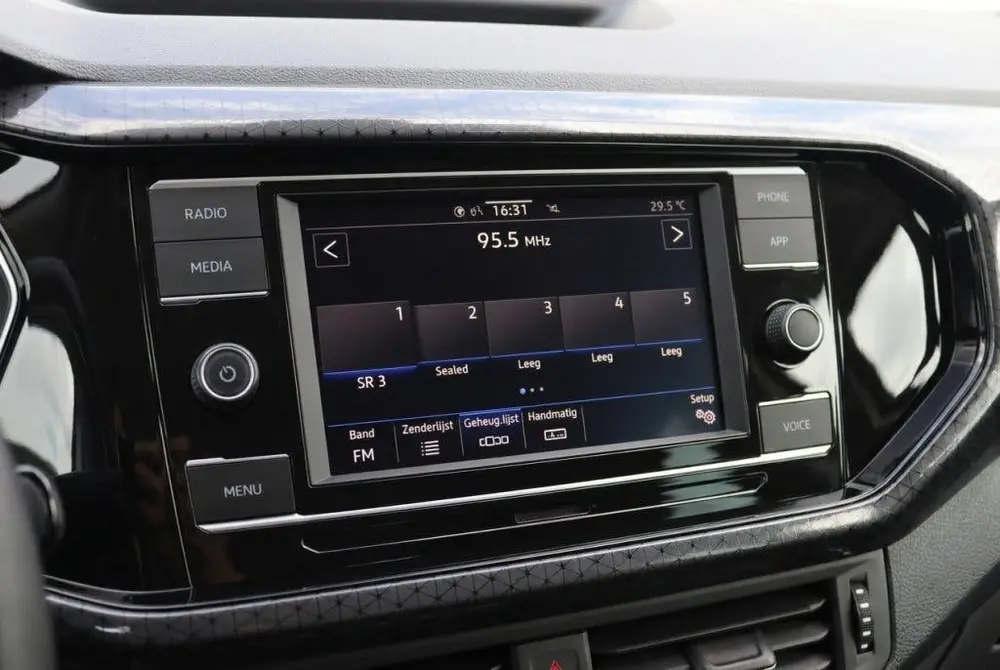 Volkswagen T-Cross 1.0 TSI Style 110PK DSG | Winterpakket | uit 2022, foto 20
