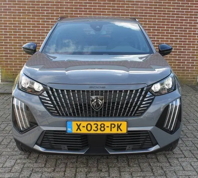 Peugeot 2008 1.2 Puretech 130pk Allure uit 2024, foto 5