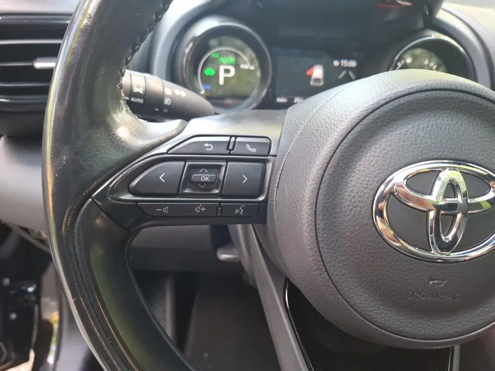 Toyota Yaris 1.5 Hybrid Executive uit 2022, foto 18