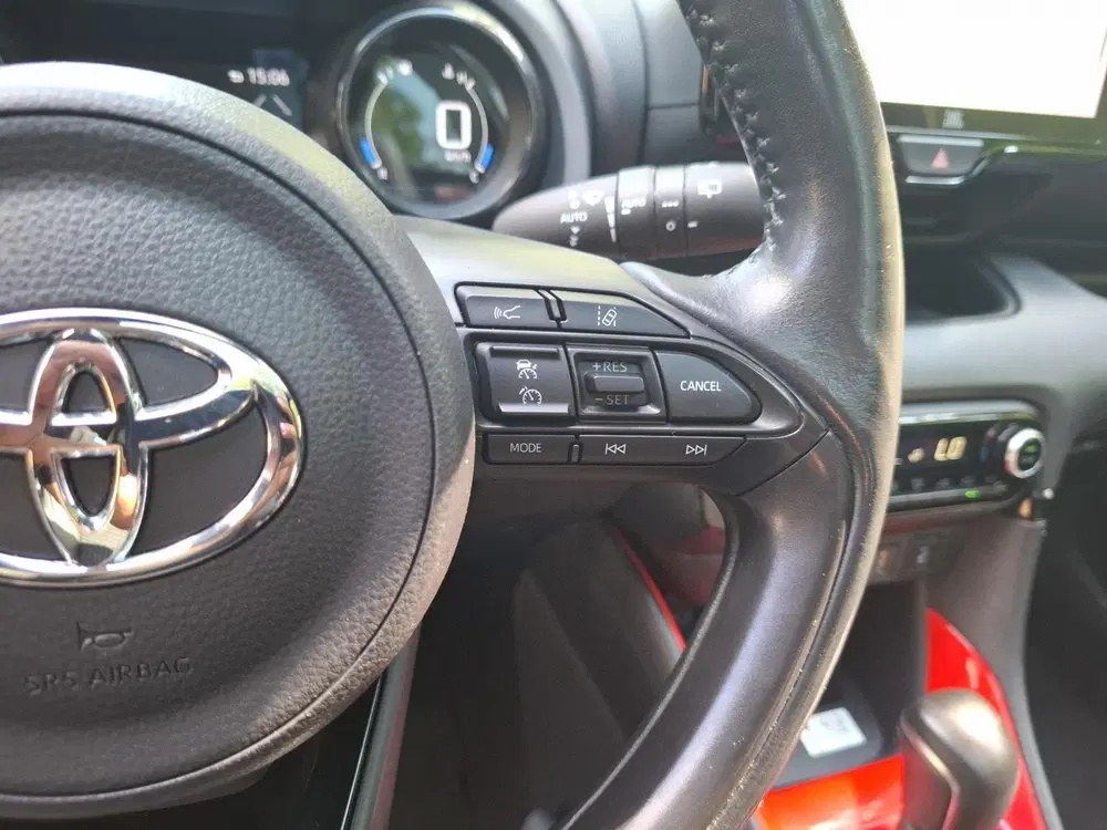 Toyota Yaris 1.5 Hybrid Executive uit 2022, foto 19