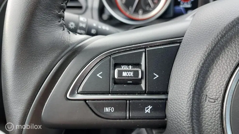Suzuki Swift 1.2 Smart Hybrid uit 2024, foto 12