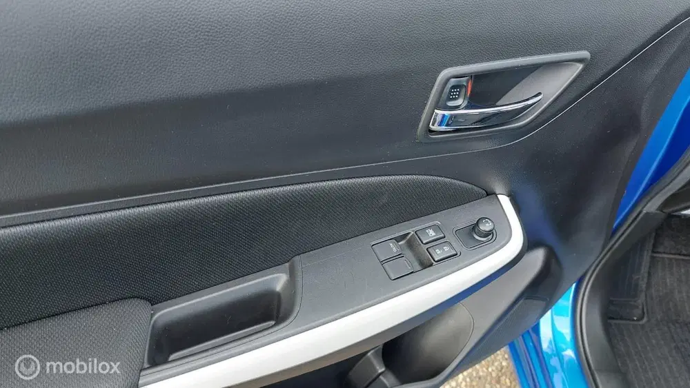 Suzuki Swift 1.2 Smart Hybrid uit 2024, foto 9