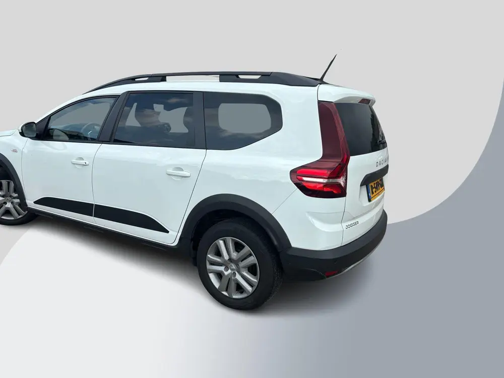 Dacia Jogger 1.0 TCe 110 Expression 5p. 110PK uit 2022, foto 2