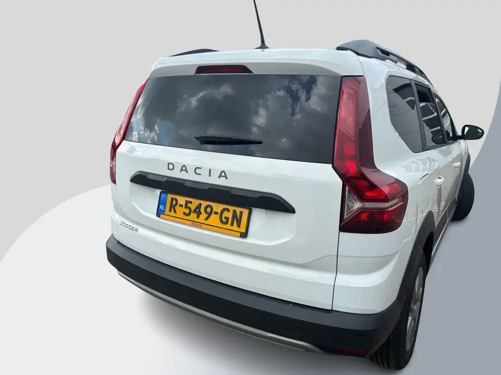 Dacia Jogger 1.0 TCe 110 Expression 5p. 110PK uit 2022, foto 3