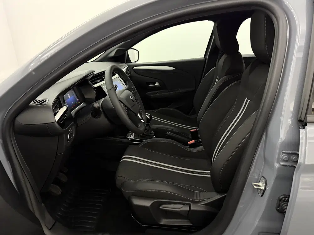 Opel Corsa 1.2 Turbo GS Camera uit 2025, foto 7