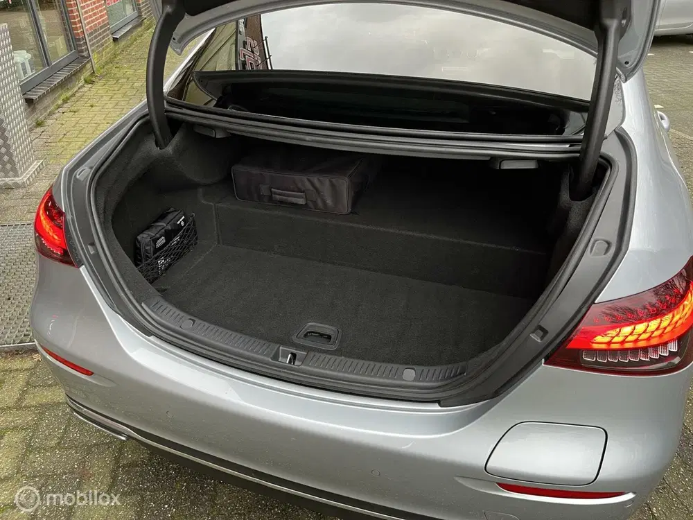 Mercedes-Benz E-Klasse 300 e Business Solution Luxury uit 2022, foto 5