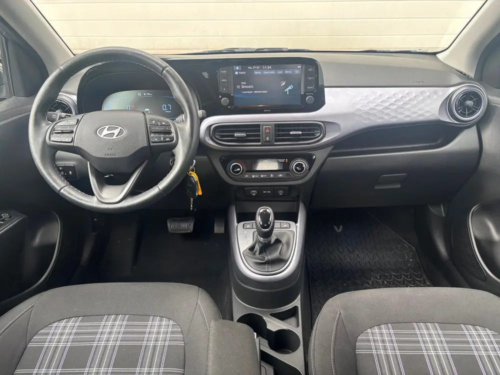 Hyundai i10 5-deurs 1.0 Premium automaat uit 2024, foto 7