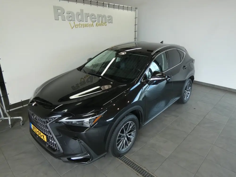 Lexus NX 450h+ AWD Lux. Line Hybride (bj 2023, automaat) uit 2023, foto 2