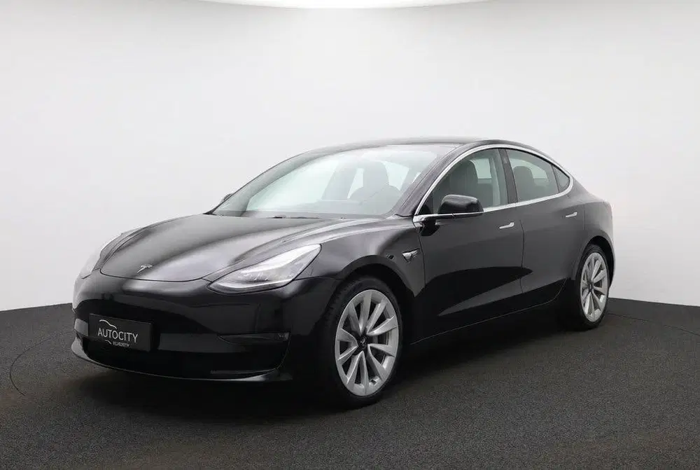 Tesla Model 3 Standard Range Plus RWD 60 kWh AMD Ryzen l uit 2022