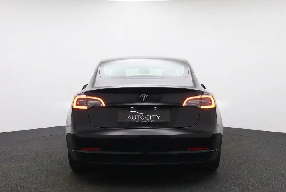 Tesla Model 3 Standard Range Plus RWD 60 kWh AMD Ryzen l uit 2022, foto 4