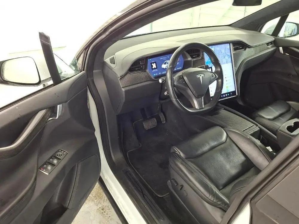 Tesla Model X Long Range uit 2020, foto 6