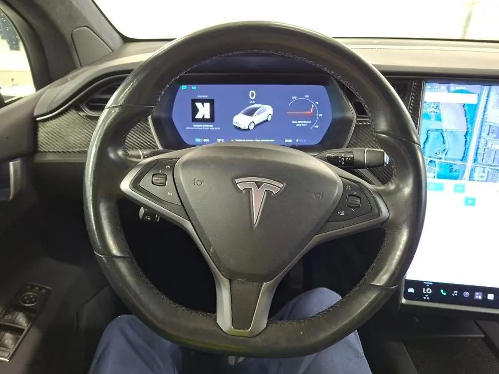 Tesla Model X Long Range uit 2020, foto 8