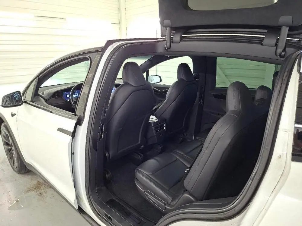 Tesla Model X Long Range uit 2020, foto 9