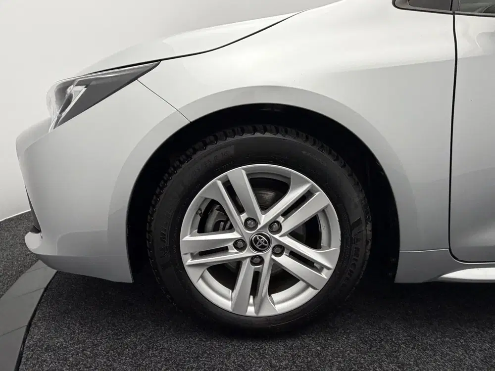 Toyota Corolla 1.8 Hybrid Active uit 2023, foto 18