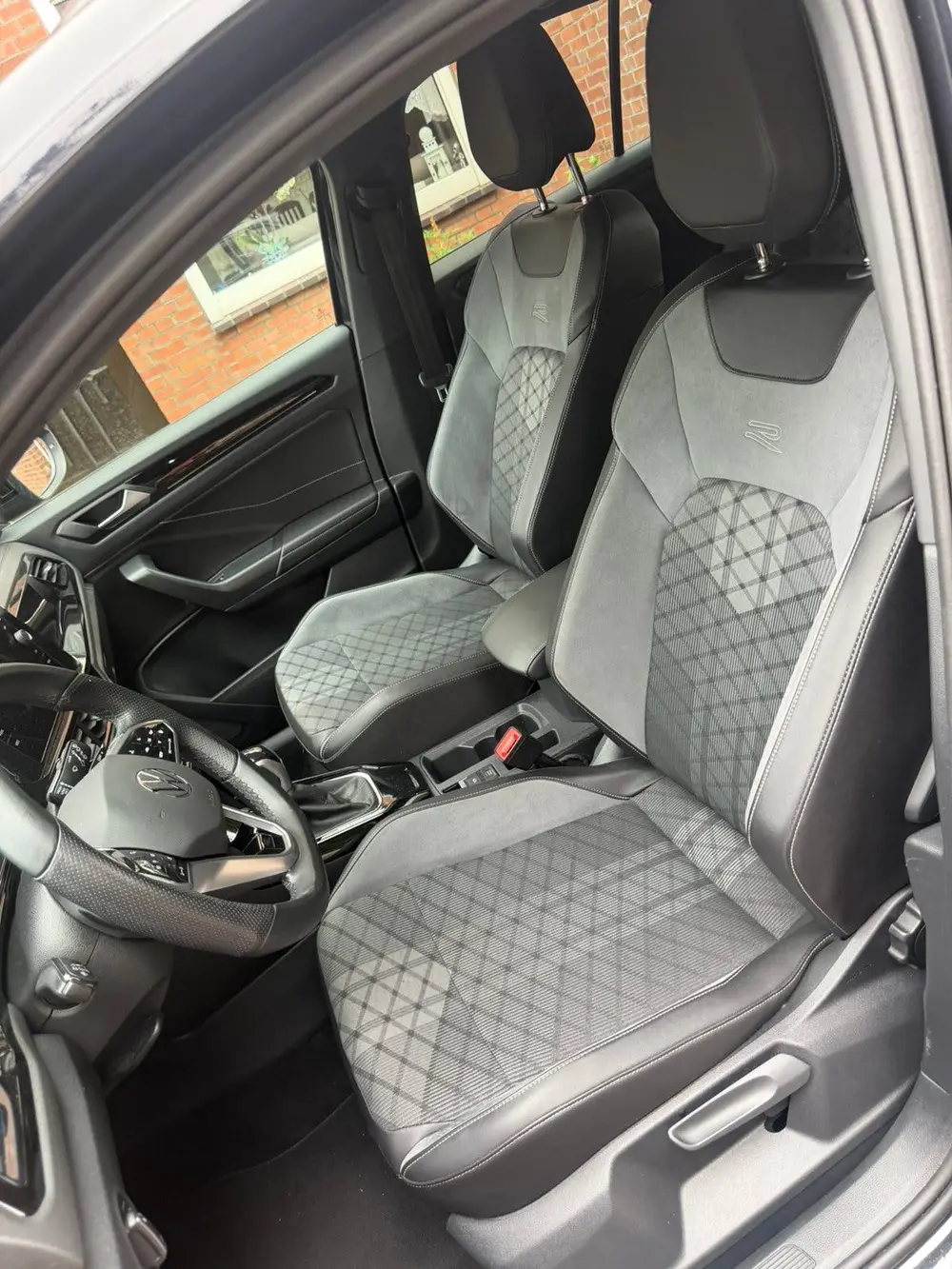 Volkswagen T-Roc 1.5 R-Line Business+ DSG Beats IQ.Light uit 2022, foto 4