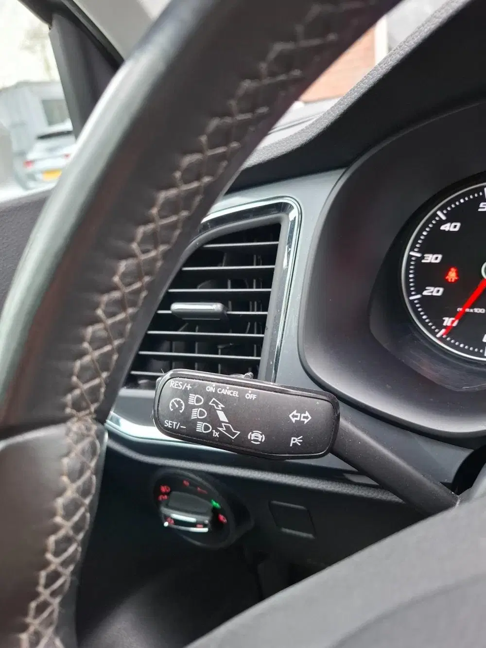 SEAT Ateca 1.0 EcoTSI Style Business Intense. 1ste ei uit 2020, foto 14