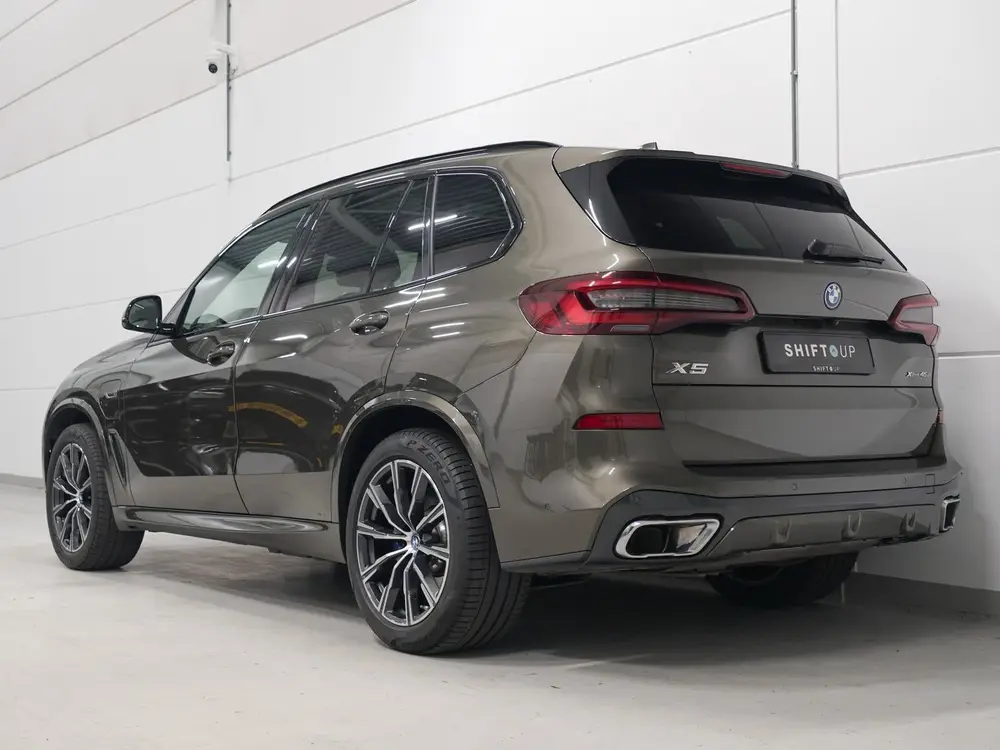 BMW X5 xDrive45e M-Sport uit 2022, foto 7
